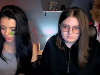 cherry-hugs's Live Sex Cam Show