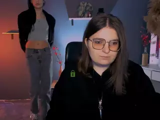 cherry-hugs's Live Sex Cam Show