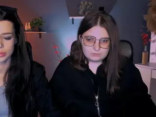 cherry-hugs's Live Sex Cam Show