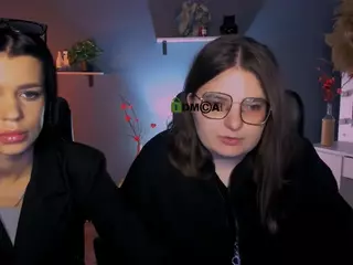 cherry-hugs's Live Sex Cam Show