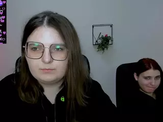 cherry-hugs's Live Sex Cam Show