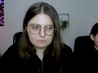 cherry-hugs's Live Sex Cam Show