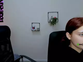 cherry-hugs's Live Sex Cam Show