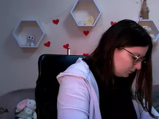 cherry-hugs's Live Sex Cam Show