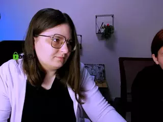 cherry-hugs's Live Sex Cam Show