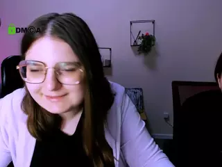cherry-hugs's Live Sex Cam Show