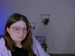 cherry-hugs's Live Sex Cam Show