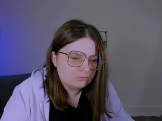 cherry-hugs's Live Sex Cam Show