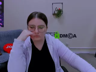 cherry-hugs's Live Sex Cam Show