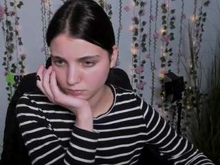 evelyn-muse chat room