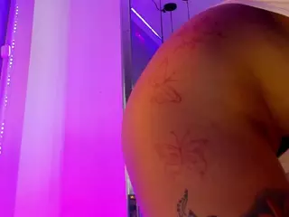 GinaKurt's Live Sex Cam Show