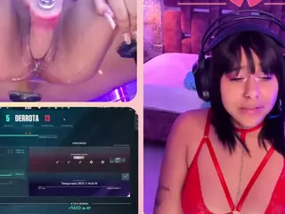 GinaKurt's Live Sex Cam Show