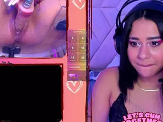 GinaKurt's Live Sex Cam Show