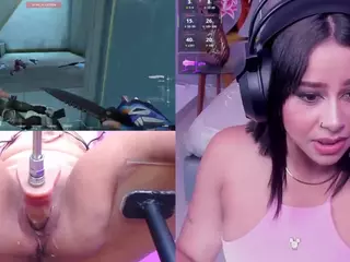 GinaKurt's Live Sex Cam Show
