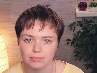GwendolynFeltham's Live Sex Cam Show