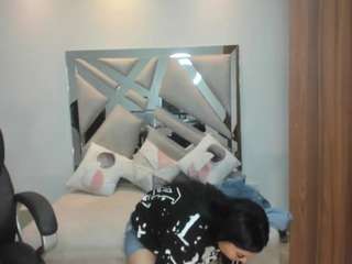 lisa-logan webcam