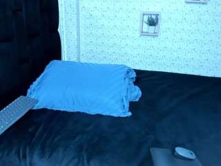 lisa-logan Webcam Model Profile