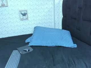 Live Sex Chat with lisa-logan (@lisa-logan)