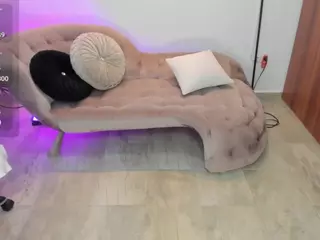 lisa-logan's Live Sex Cam Show