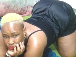 NaughtyMilfxox