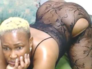 NaughtyMilfxox