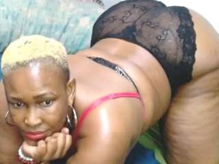 NaughtyMilfxox