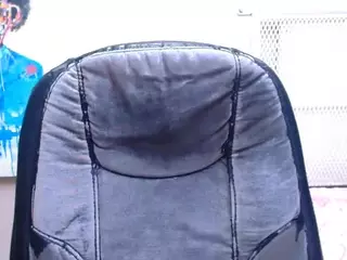 NaughtyMilfxox's Live Sex Cam Show