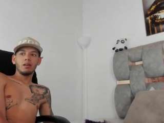 paradisehots Live Webcam on CamSoda