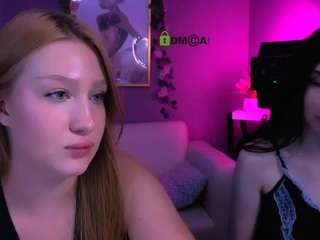 riley-sanders webcam model