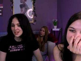 riley-sanders webcam model