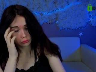 riley-sanders's CamSoda show and profile