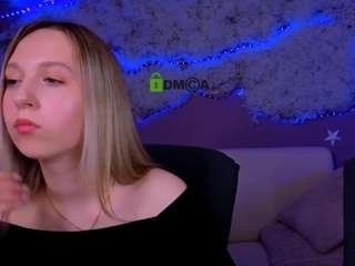 riley-sanders live cam profile