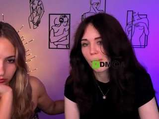 riley-sanders live cam preview
