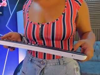 shadenn1 Live Webcam on CamSoda