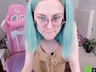 Unreal-Ellie's Live Sex Cam Show