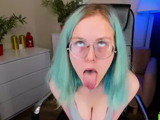 Unreal-Ellie's Live Sex Cam Show