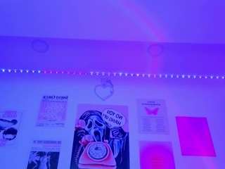 angiie-bigboobs Live Webcam on CamSoda