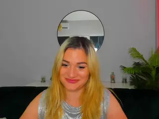 Brianna-Velvet's Live Sex Cam Show
