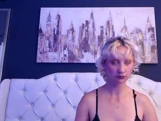 dafne-kym's CamSoda show and profile