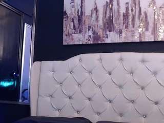  dafne-kym chat room