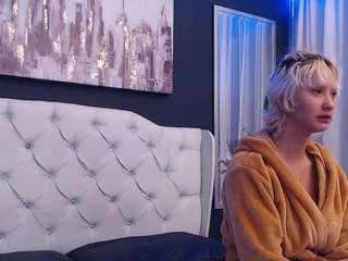 dafne-kym Live Webcam on CamSoda