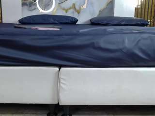 dafne-kym Live Webcam on CamSoda