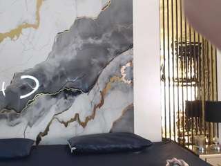 dafne-kym Live Webcam on CamSoda