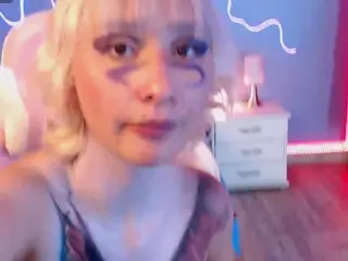 Daphne Simons's Live Sex Cam Show