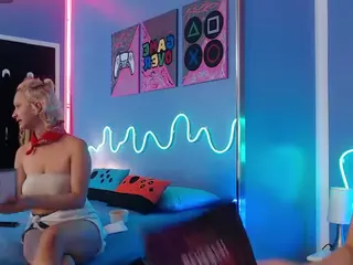 Daphne Simons's Live Sex Cam Show