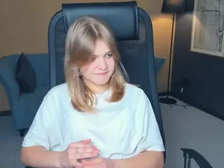 EasterHaimes's Live Sex Cam Show