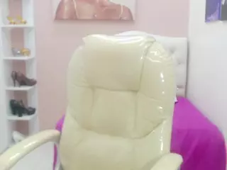 Enyeliana's Live Sex Cam Show