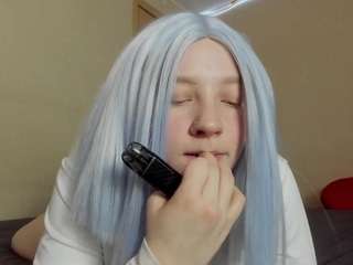 该模特正在直播。 flexyyylexyyyy