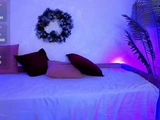 idafanestain's CamSoda show and profile