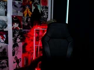 idafanestain's CamSoda show and profile